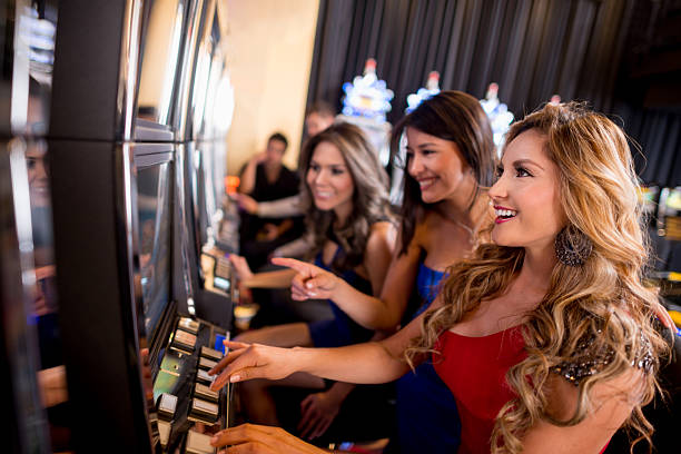 Live roulette table with croupier and multi-camera studio setup on link rogtoto